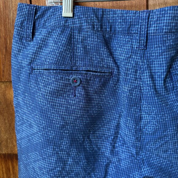 EUC Tommy Bahama Blue Cayman Geo De Mayo 9-Inch Hybrid Board Shorts in Men's 34 - Picture 10 of 14